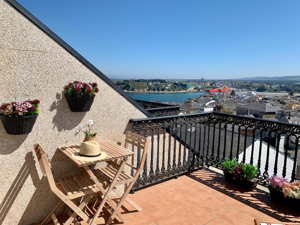 Moderno Piso Con La Mejor Terraza De Ribadeo Y Vistas Maravillosas Eksteriør bilde