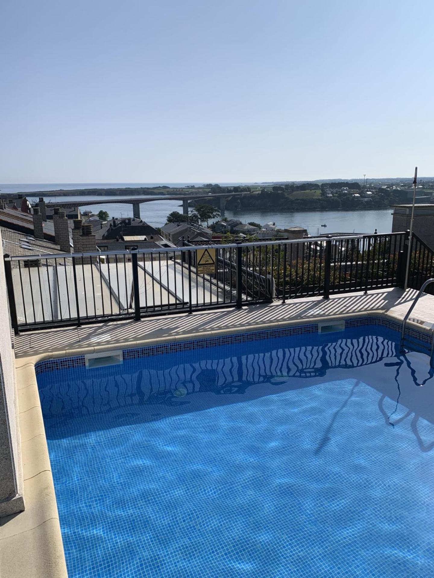 Moderno Piso Con La Mejor Terraza De Ribadeo Y Vistas Maravillosas Eksteriør bilde